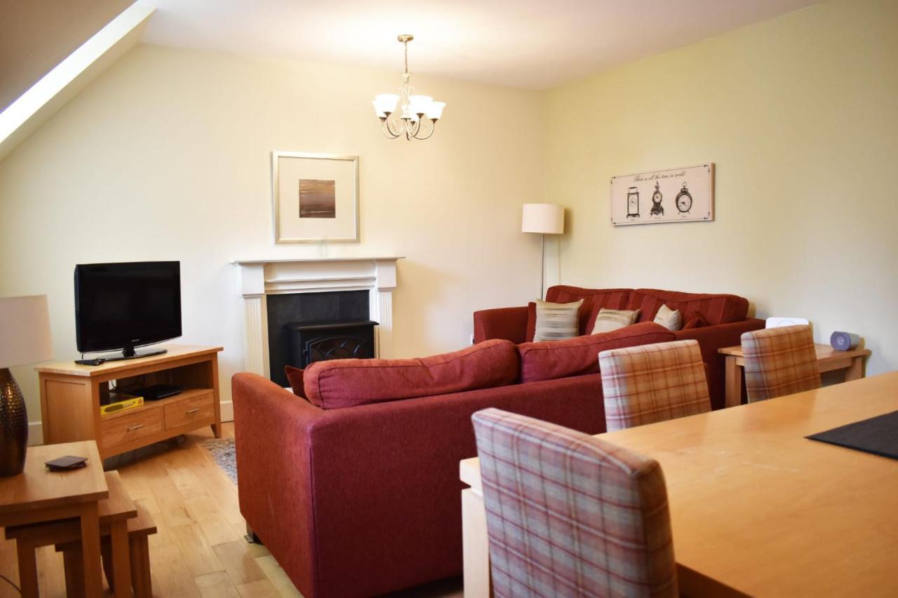 The Ross 2 Bedroom Apartment In Historic Abbey Fort Augustus Exterior foto