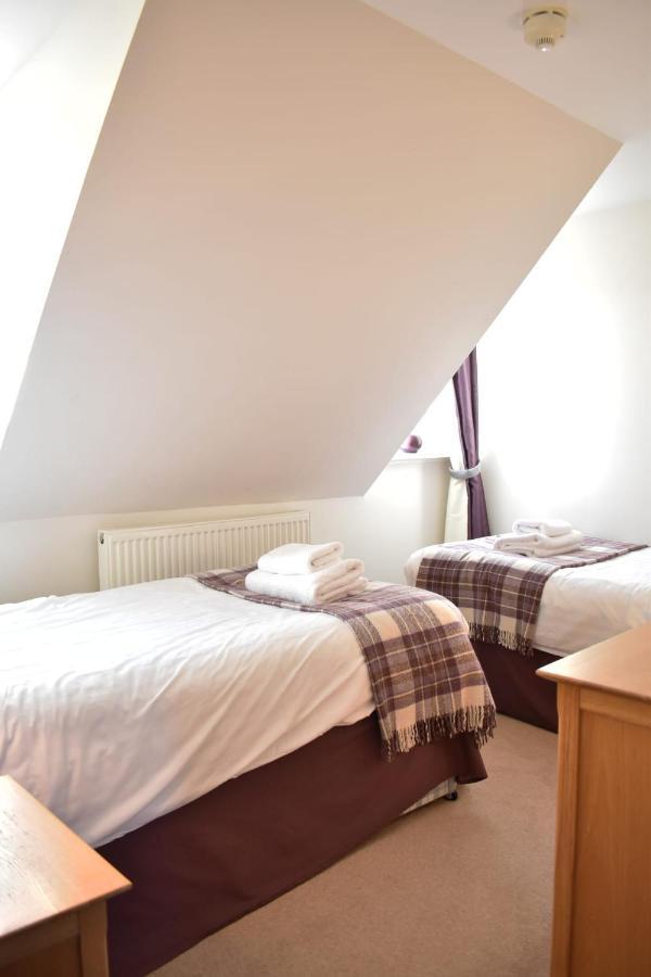 The Ross 2 Bedroom Apartment In Historic Abbey Fort Augustus Exterior foto